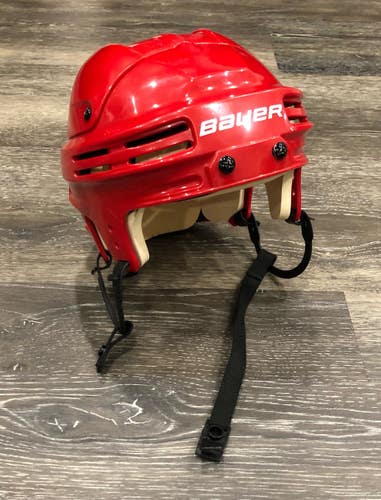 Bauer 4500 NHL Hockey Helmet medium pro stock player size Medium Red