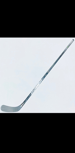 Like New Custom Silver Bauer Vapor Hyperlite Hockey Stick-RH-P92-77 Flex-Grip
