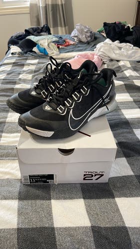 Black Used Men's Nike Trout Turf 7 Shoes