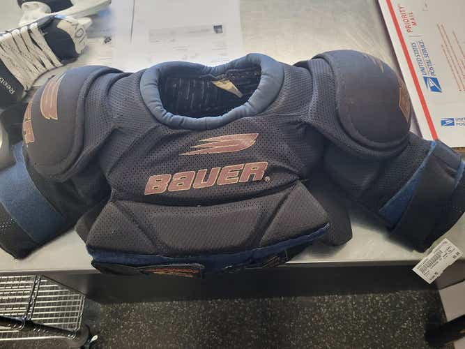 Used Bauer Supreme Md Ice Hockey Shoulder Pads