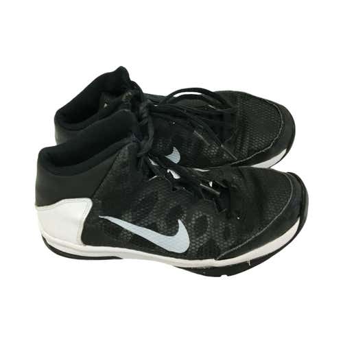Used Nike Air Without A Doubt Senior 7 Basketball Shoes
