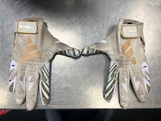 Adidas Used Small White Gloves