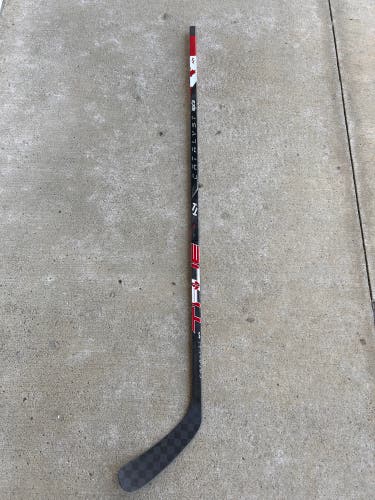 New Team Canada Senior True 80 Flex Right Handed P92 Pro Stock Wood Catalyst 9X3 Hockey Stick