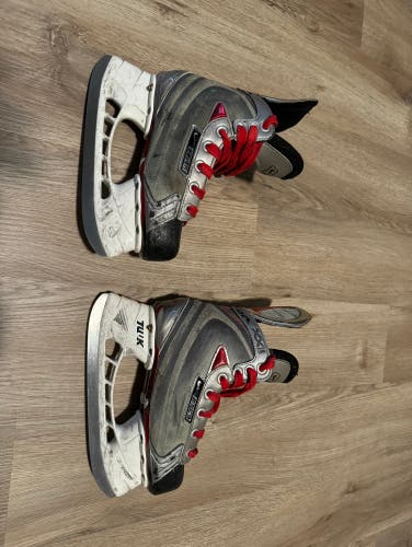 Used Bauer Nike Vapor XXII Hockey Skates Junior Size 1