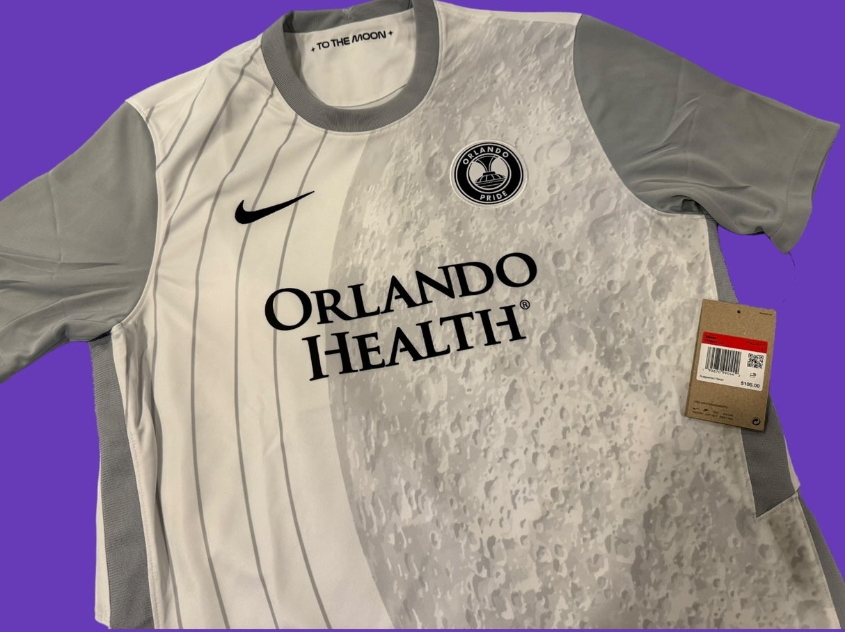 nike pride 2021 shirt