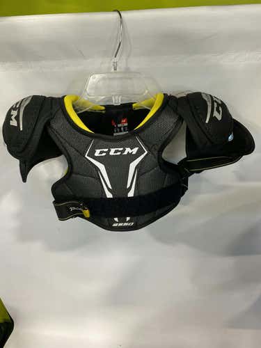 Used Ccm 9550 Lg Hockey Shoulder Pads