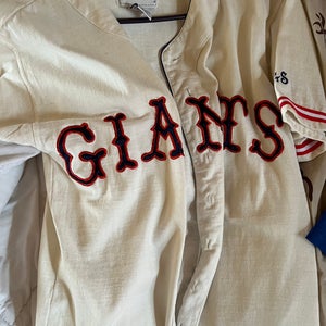 New YORK Giants M jersey