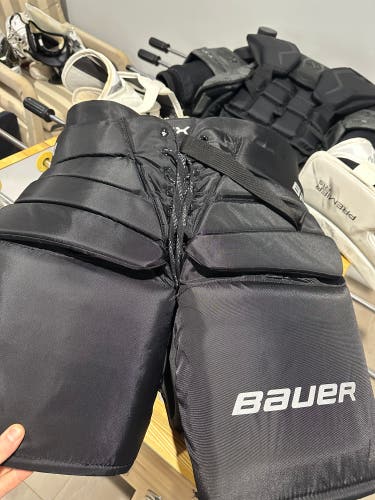 Medium Bauer GSX Hockey Goalie Pants