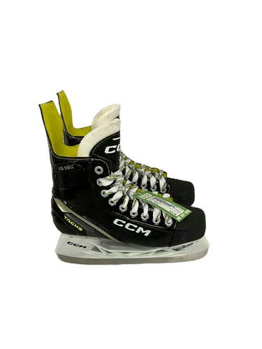 Used Ccm Tacks As-560 Intermediate Ice Hockey Skates Size 5d