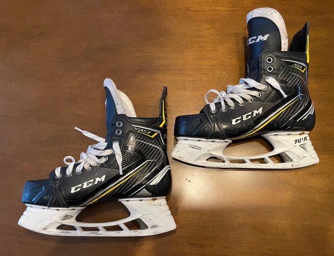 Used CCM Super Tacks AS1 Pro Stock Skates 8.25D with Step Blacksteel
