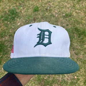 Deerfield academy fitted 7 1/4 new era hat