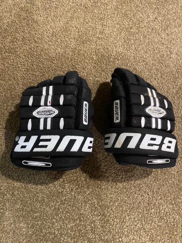 Used  Bauer 8"  Impact 300 Gloves