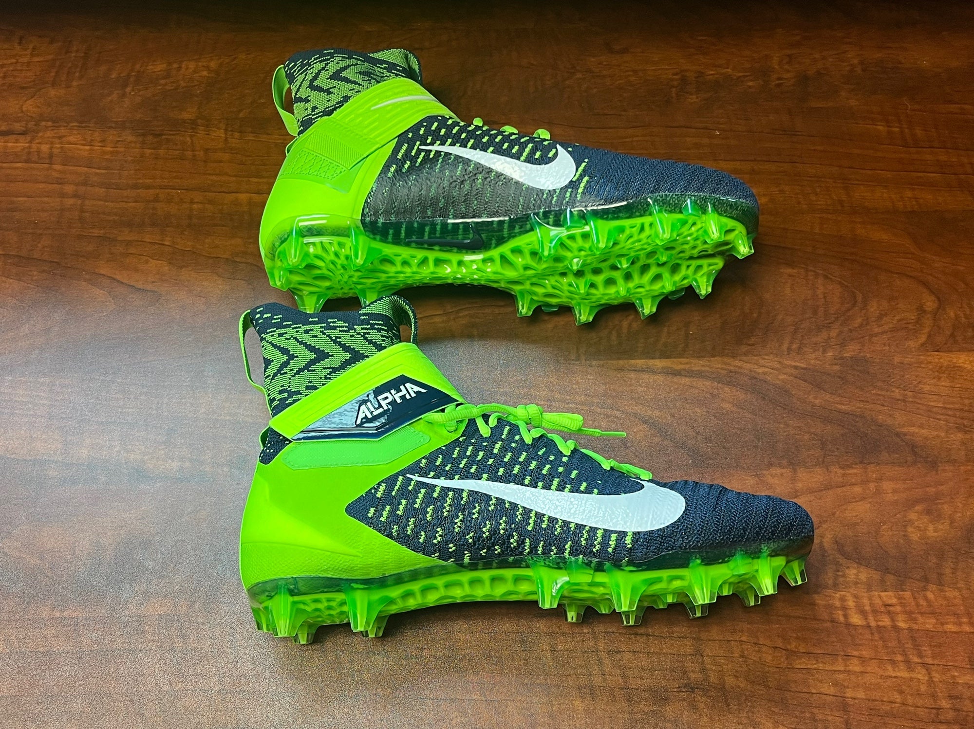 Nike Alpha Menace Elite 2 Flyknit Football Cleats Seattle  display picture 2