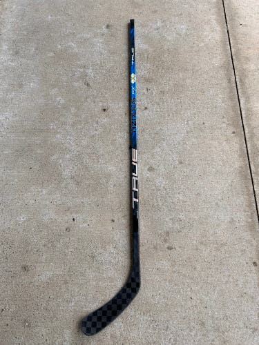 New Senior True 80 Flex Right Handed P92 Pro Stock Wood Hzrdus PX Hockey Stick