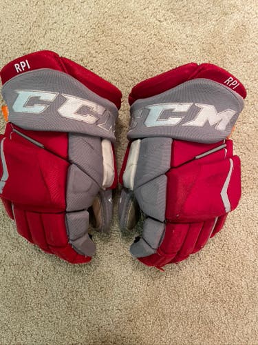 Used CCM FT4 Gloves 14"