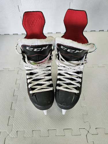 Used Ccm Ft455 Junior 02 Ice Hockey Skates