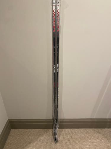 Brand new Bauer Vapor Hockey Sticks. Right shot. P92 curve. 77 flex. L6.