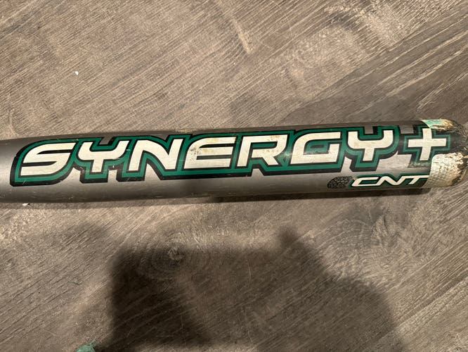 Used 2005 Easton  Synergy CNT+ 28oz 34" Bat