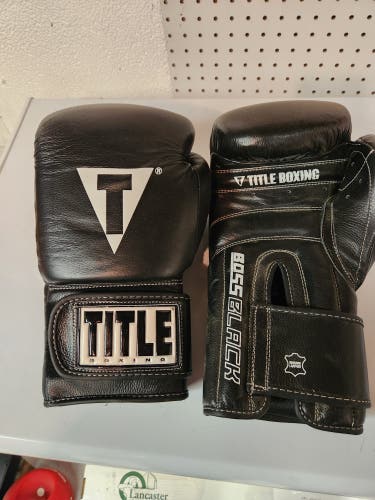 Title Boss bag gloves