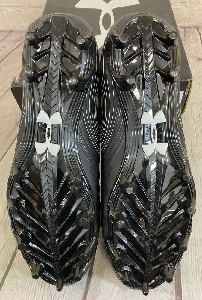 Under Armour 3000182-001 Nitro Low MC Men's Football Cleats Black