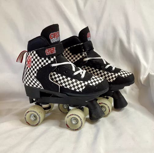 Circle Society Classic Adjustable Children's Roller Skates, 3-7 US