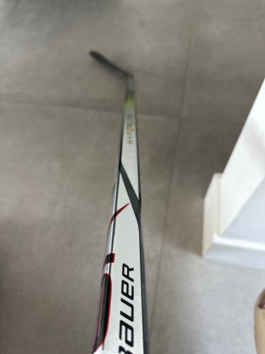Brand New Bauer Left Hand Vapor Hyperlite 2 Hockey Stick