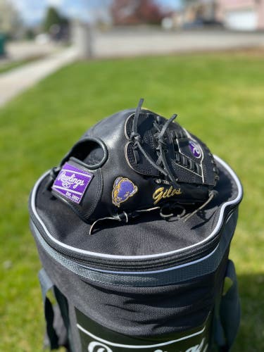 2023 Pitcher's 11.5" Pro Preferred Baseball Glove