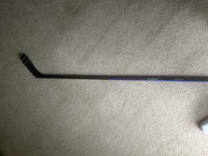 Used Intermediate CCM Right Handed P88  RibCor Trigger 7 Pro Hockey Stick