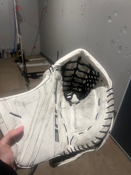 Lightly used True 12.2 Pro Stock 580 Practice glove