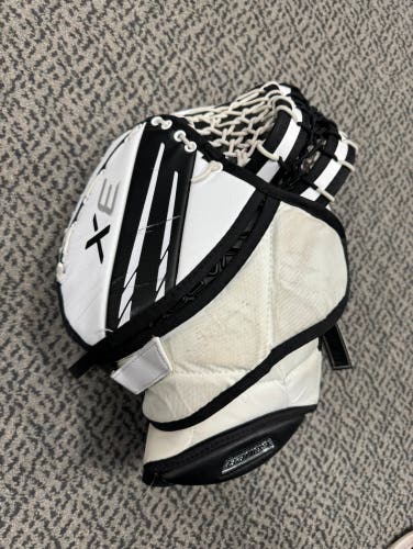 Used Bauer 3X Senior Regular Goal Glove
