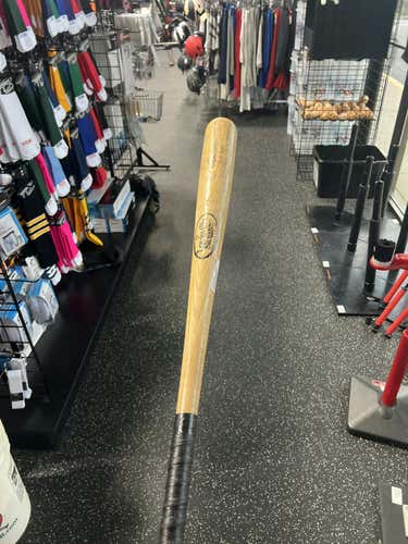 Used Louisville Slugger Cupped Balanced 33" Wood Bats