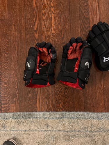 Used Bauer 13" Pro Stock Vapor 3X Gloves