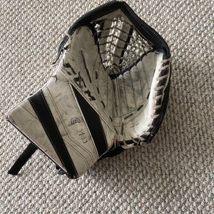 CCM Used White Intermediate Regular Glove