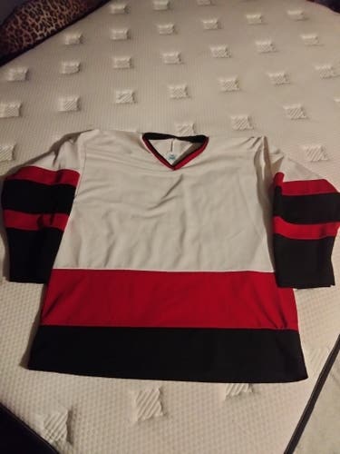 White Used XL Men's Jersey