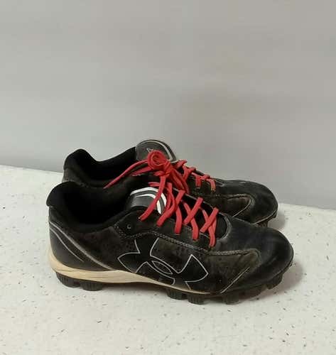Used Under Armour Blk Senior 8.5 Baseball And Softball Cleats