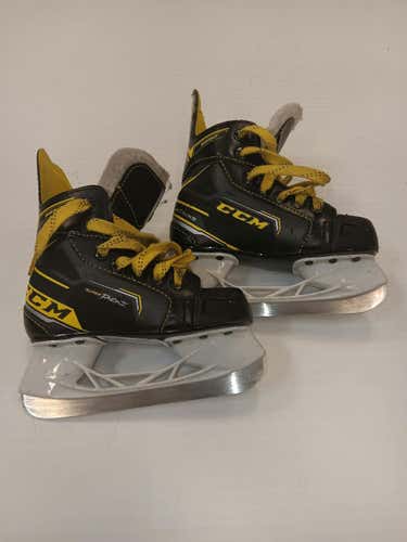 Used Ccm Super Tacks 9350 Youth 10.0 Ice Hockey Skates