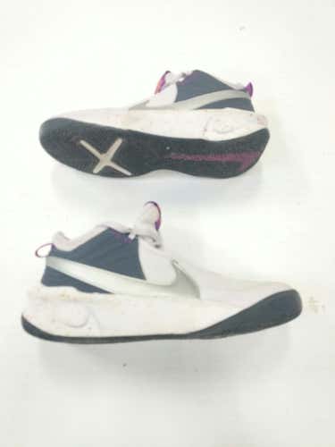 Used Nike Junior 05 Basketball Shoes