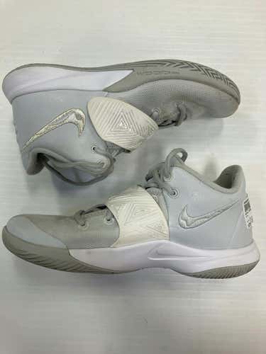 Used Nike Kyrie Irving Senior 8 Basketball Shoes
