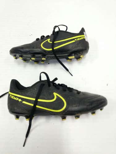 Used Nike Senior 5.5 Cleat Soccer Outdoor Cleats