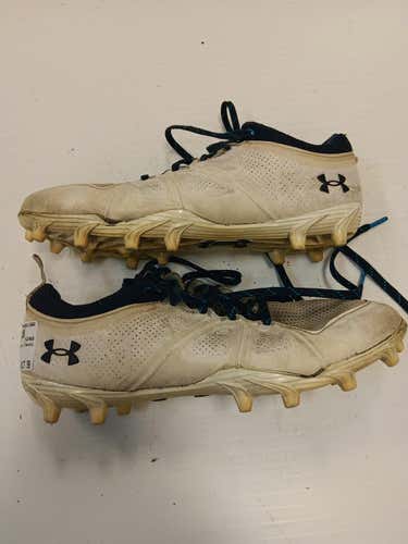 Used Under Armour Senior 9.5 Cleat Soccer Outdoor Cleats