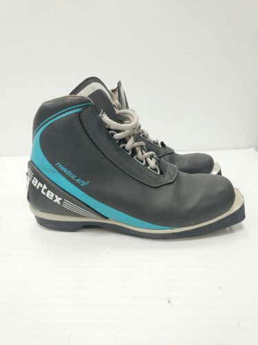 Used W 06.5-07 Jr 4.5-05 Women's Cross Country Ski Boots