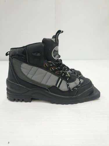 Used Whitewoods W 05-05.5 Jr 03.5-04 Boys' Cross Country Ski Boots