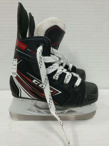 Used Ccm Ft440 Youth 08.0 Ice Hockey Skates