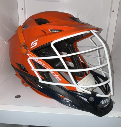(Like New) Cascade R Helmet (Syracuse Colorway)