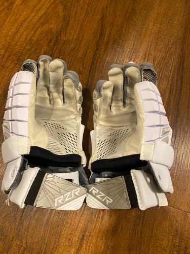 Used  STX 10" Surgeon RZR Lacrosse Gloves