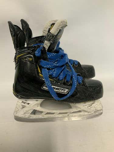 Used Bauer Supreme 2s Junior 02 Ice Hockey Skates