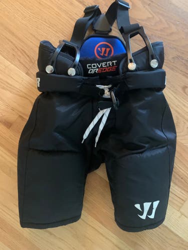 Used Youth XL Warrior Covert QR Edge Hockey Pants