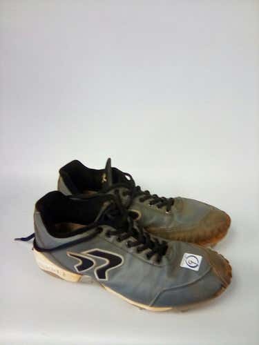 Used Ringor Cleat Youth 09.0 Baseball And Softball Cleats