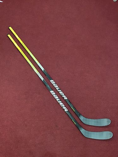 2 Pack Of New Bauer Left Hand P28 70 Flex Pro Stock Supreme UltraSonic Hockey Stick Item#DEN70