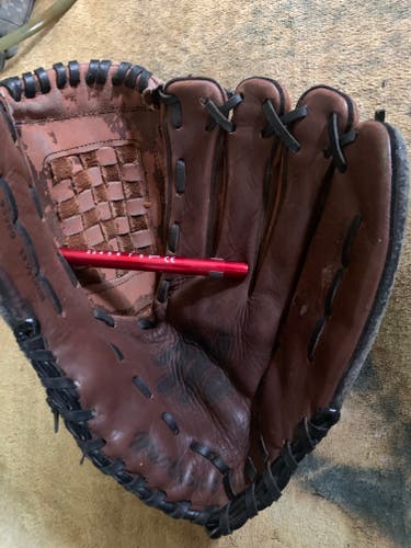 Used McGregor 95980 Baseball Glove